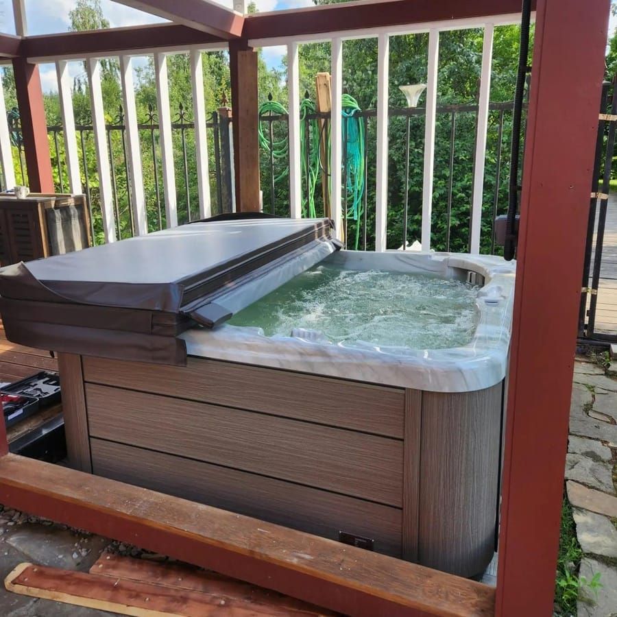 Acrylic Outdoor Spa 200 × 200 cm – 31 Jets, 1 Massage Pump — Turkish Hot Tubs & Spas supplier